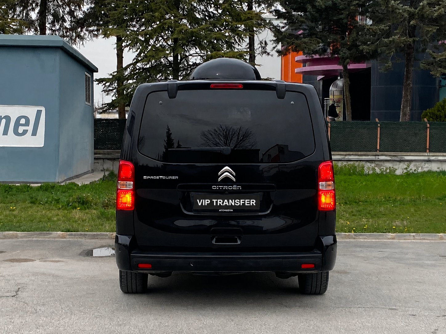 VIP Transfer Luxury Vehicle